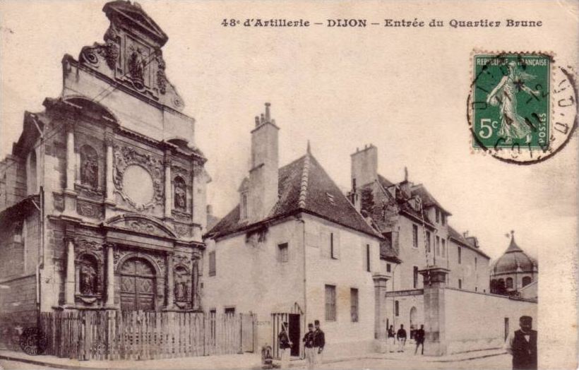 entrée de la Caserne des Carmélites